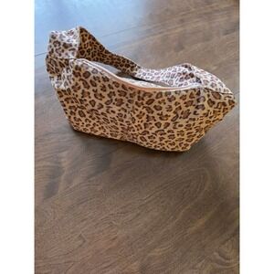 Neiman Marcus Leopard Print suede Shoulder Bag Brown Zipper Closure cheetah